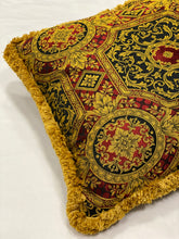 Carica l'immagine nel visualizzatore di Gallery, CUSCINO MEDUSA 48X48 cm.