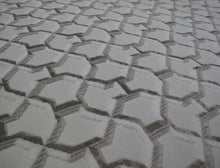 Carica l'immagine nel visualizzatore di Gallery, VELLUTO ESAGONO