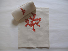 Carica l'immagine nel visualizzatore di Gallery, SET ASCIUGAMANI LINO CORALLO