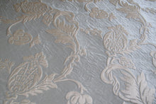 Carica l&#39;immagine nel visualizzatore di Gallery, BROCCATO ROYAL SILK  DIS. 2
