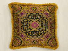 Carica l&#39;immagine nel visualizzatore di Gallery, CUSCINO MEDUSA 48X48 cm.
