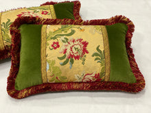 Carica l&#39;immagine nel visualizzatore di Gallery, CUSCINO BORBONE POGGIARENI
